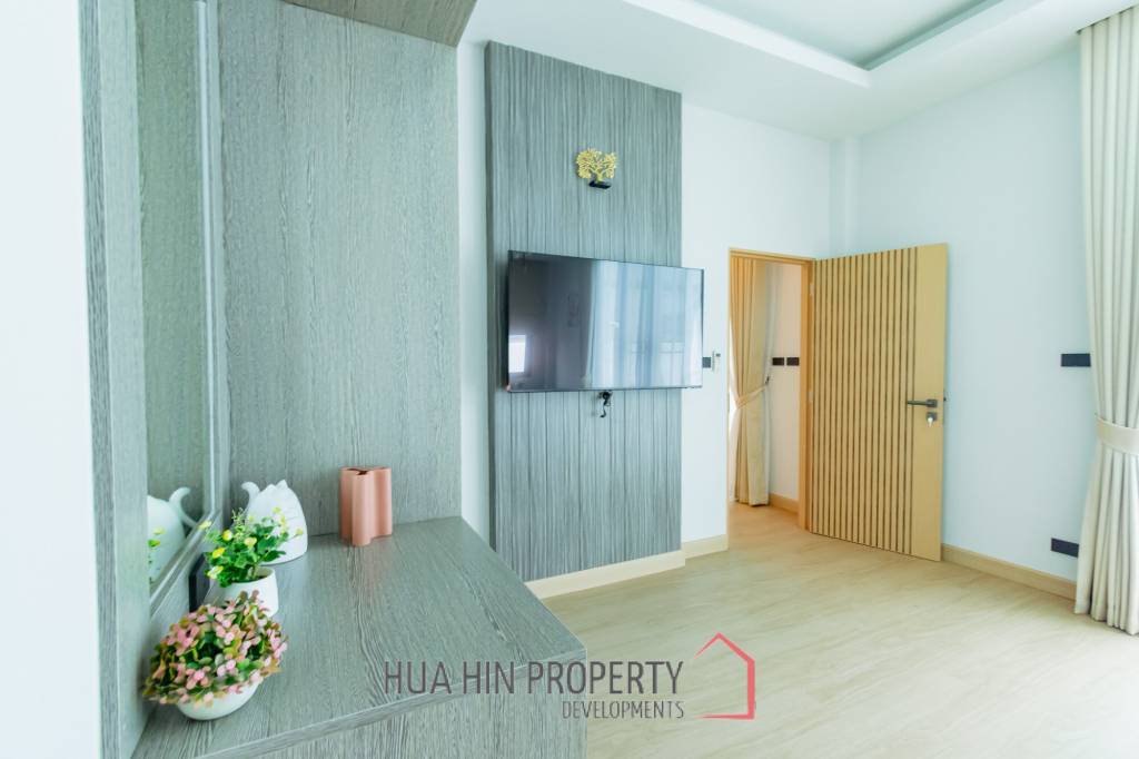 224 sqm modern pool villa in Hin Lek Fai Hua Hin