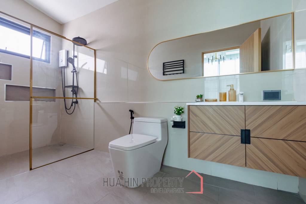 224 sqm modern pool villa in Hin Lek Fai Hua Hin