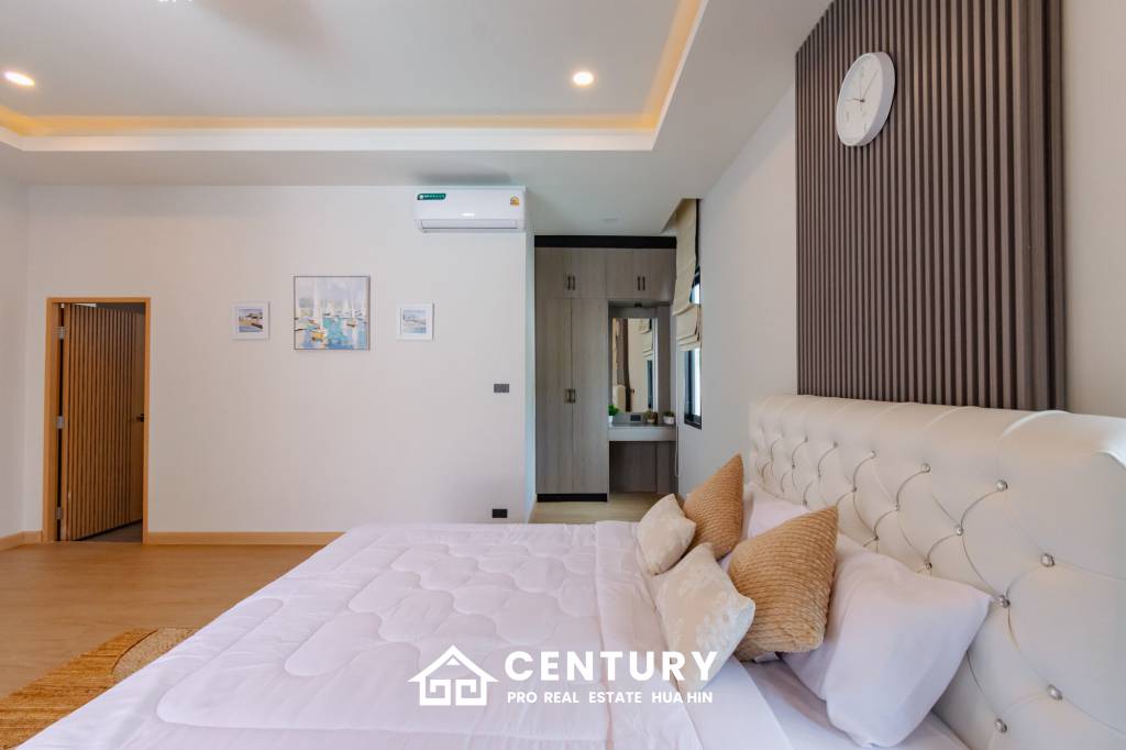 224 sqm modern pool villa in Hin Lek Fai Hua Hin
