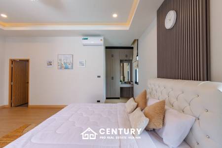 224 sqm modern pool villa in Hin Lek Fai Hua Hin