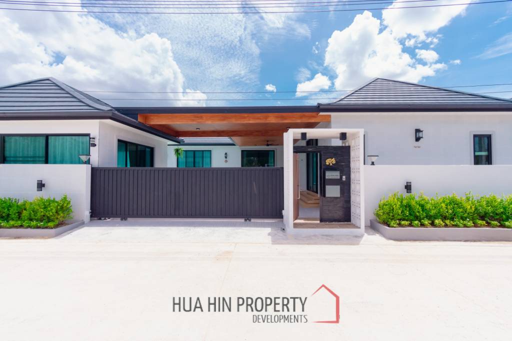 224 sqm modern pool villa in Hin Lek Fai Hua Hin