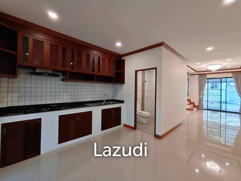 Modern 110 sqm 2-Bedroom Townhouse In Hua Hin