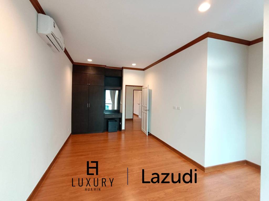 Modern 110 sqm 2-Bedroom Townhouse In Hua Hin