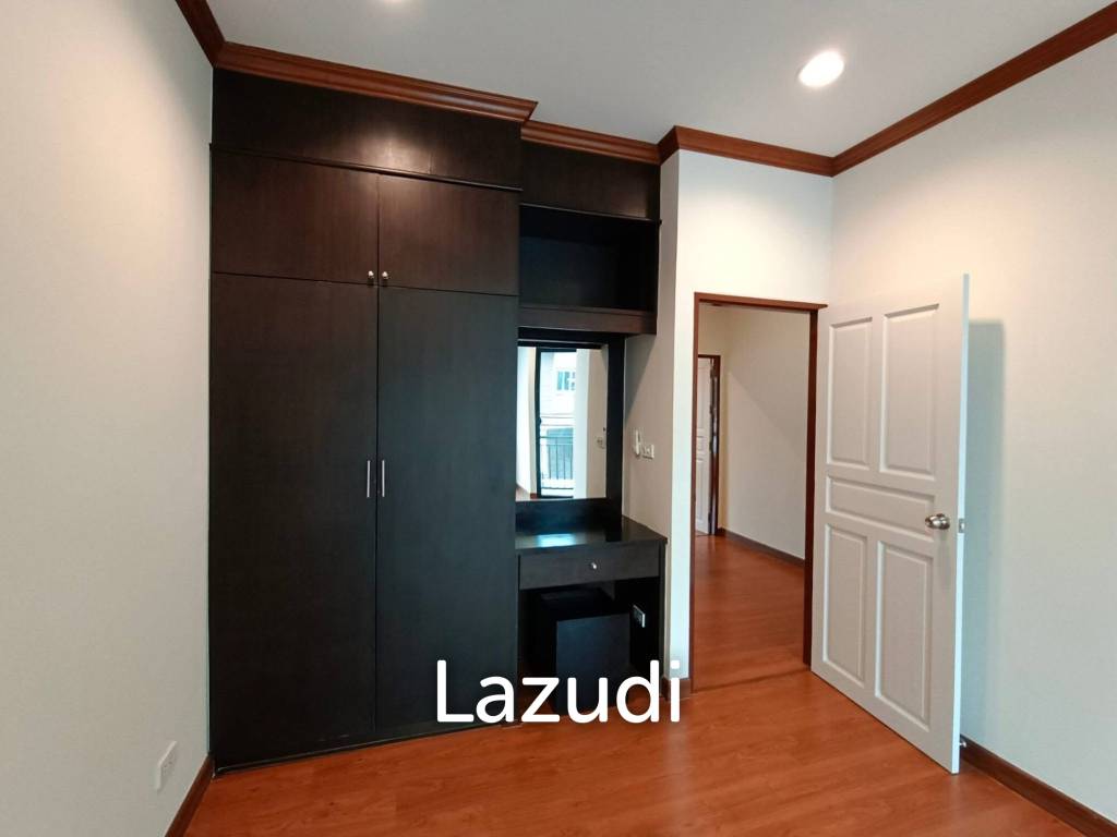 Modern 110 sqm 2-Bedroom Townhouse In Hua Hin
