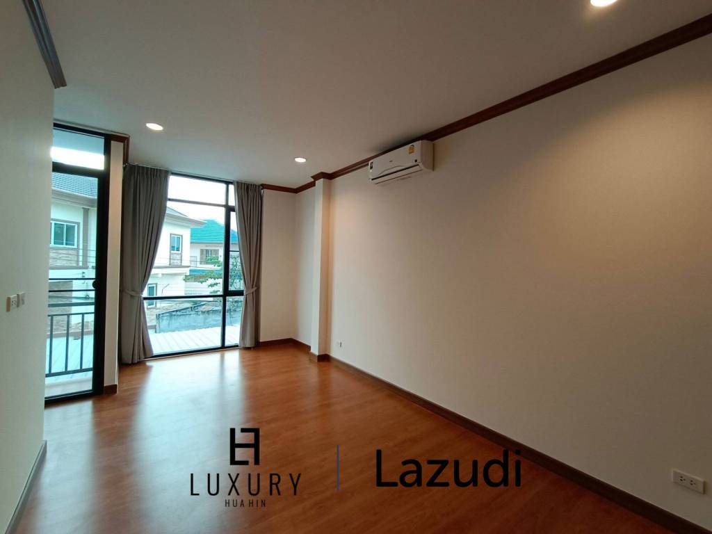 Modern 110 sqm 2-Bedroom Townhouse In Hua Hin