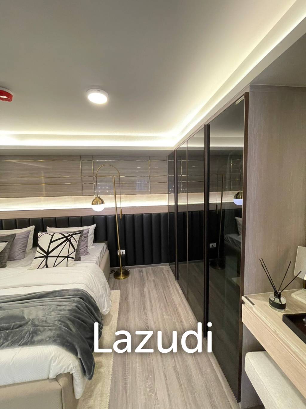 55 sqm duplex 2 bed condo on 31st floor Ideo Ramkamhaeng Lamsali Hua Mak