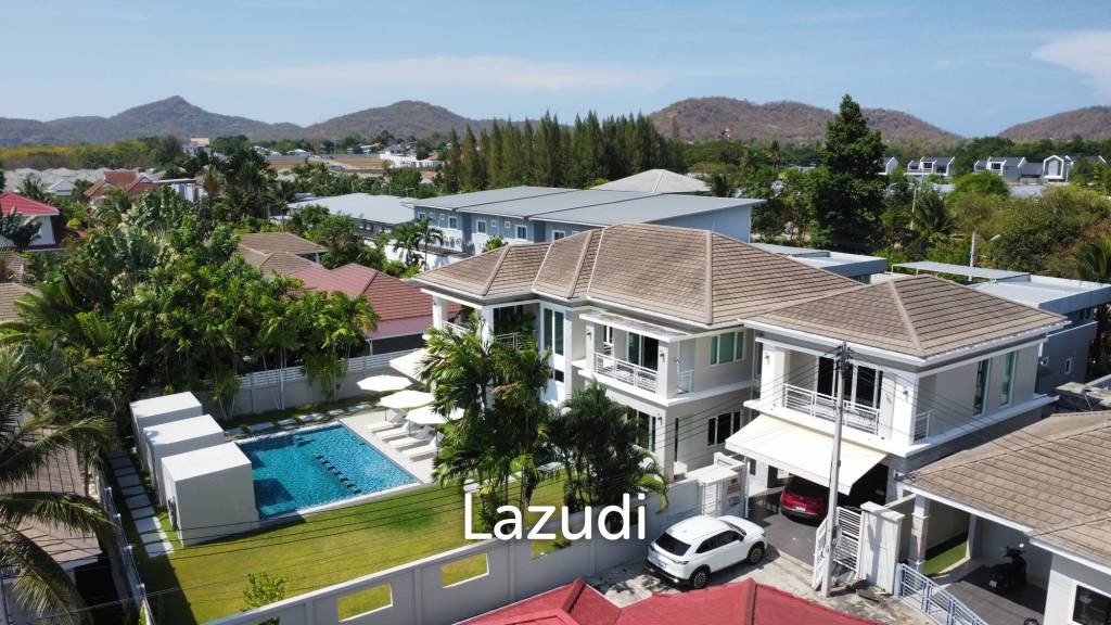 BAAN MIO : 2 Storey 6 Bed Pool villa for sale