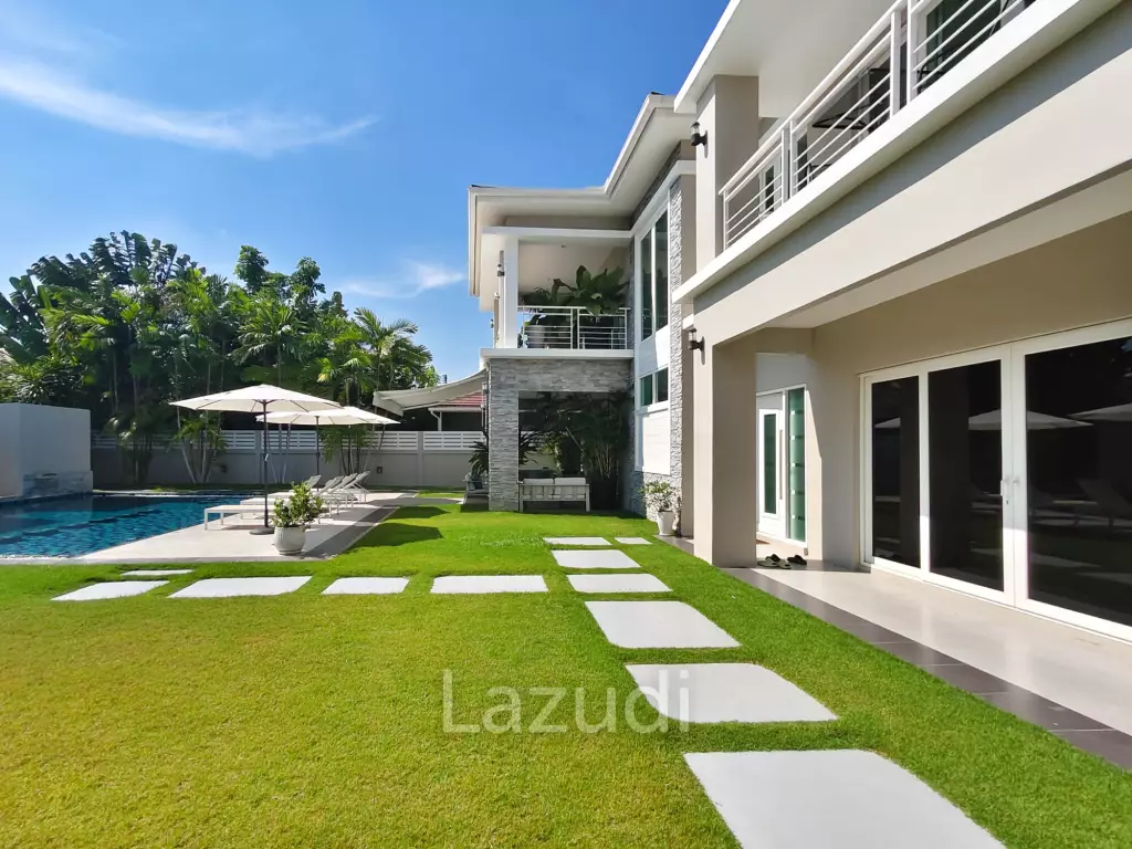 BAAN MIO : 2 Storey 6 Bed Pool villa for sale