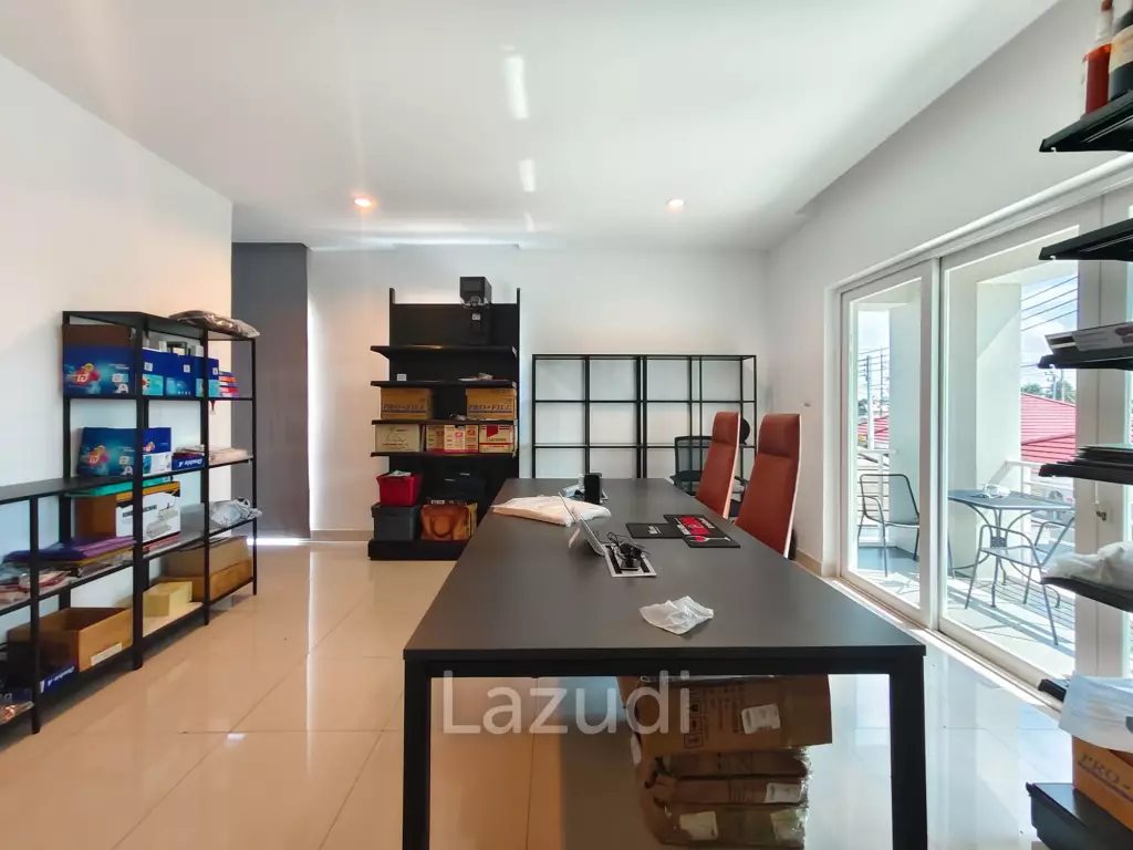 BAAN MIO : 2 Storey 6 Bed Pool villa for sale