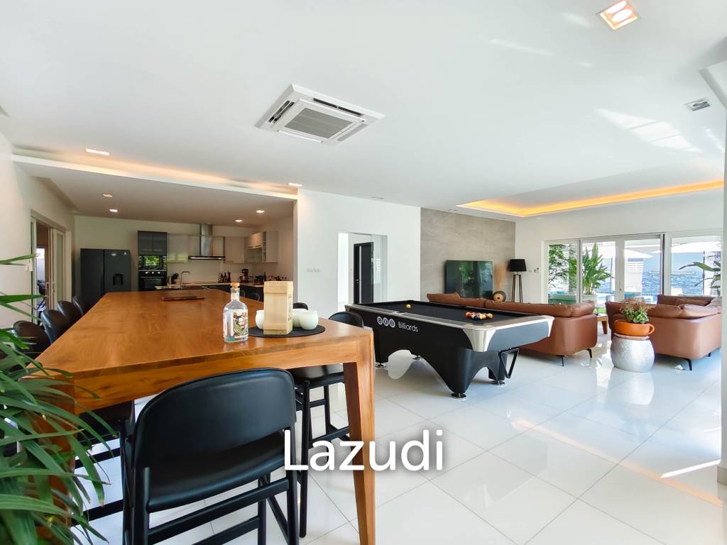 BAAN MIO : 2 Storey 6 Bed Pool villa for sale