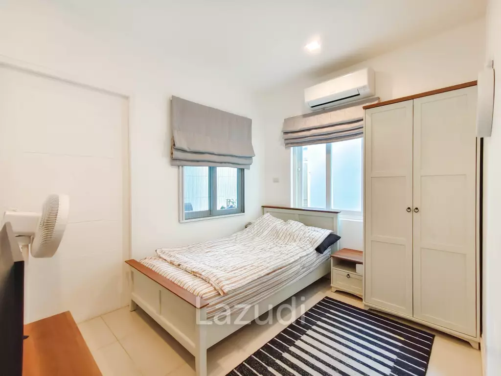 BAAN MIO : 2 Storey 6 Bed Pool villa for sale