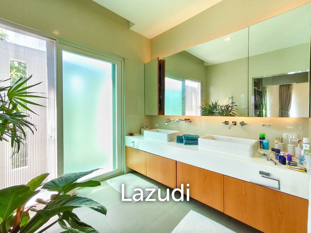 BAAN MIO : 2 Storey 6 Bed Pool villa for sale