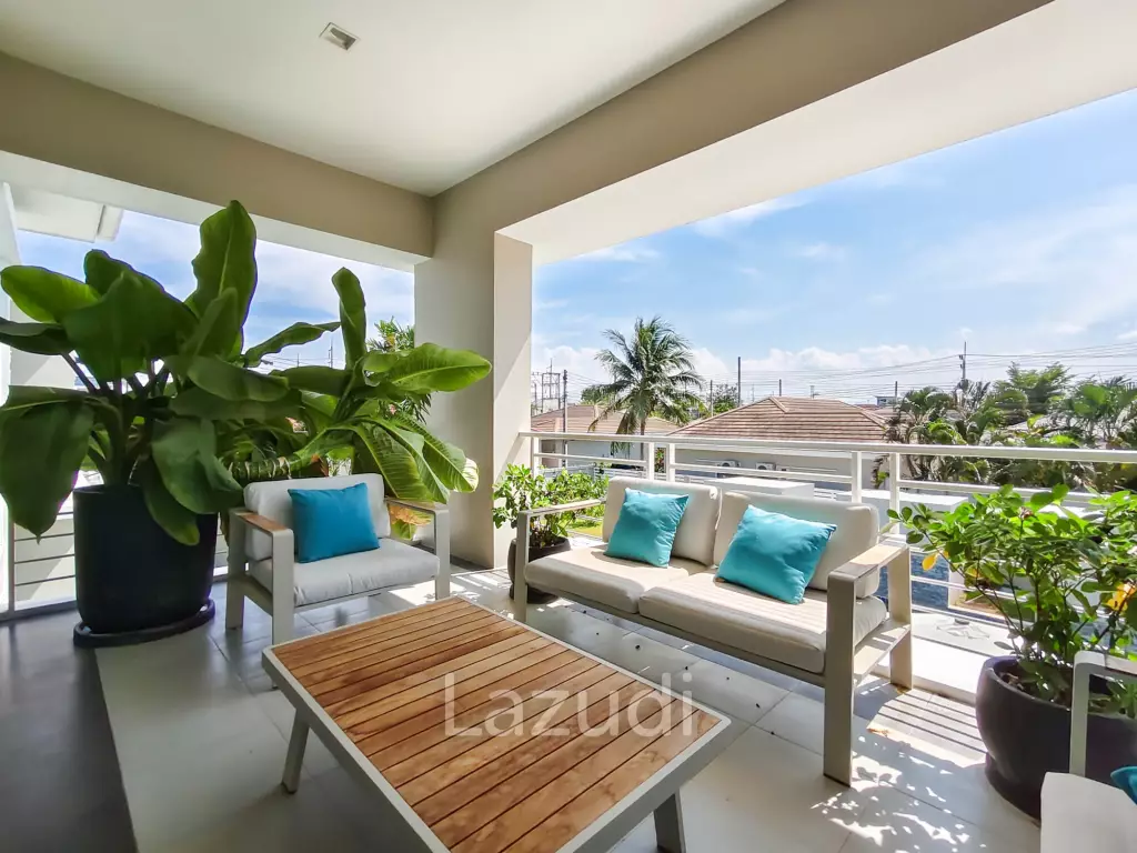 BAAN MIO : 2 Storey 6 Bed Pool villa for sale