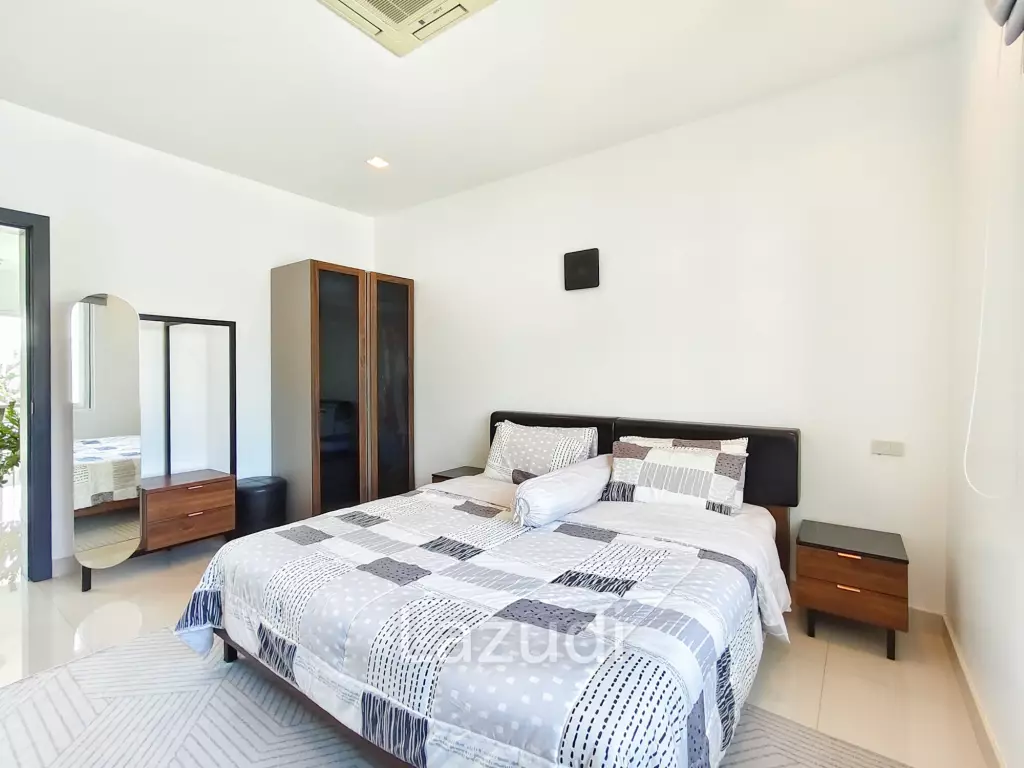 BAAN MIO : 2 Storey 6 Bed Pool villa for sale