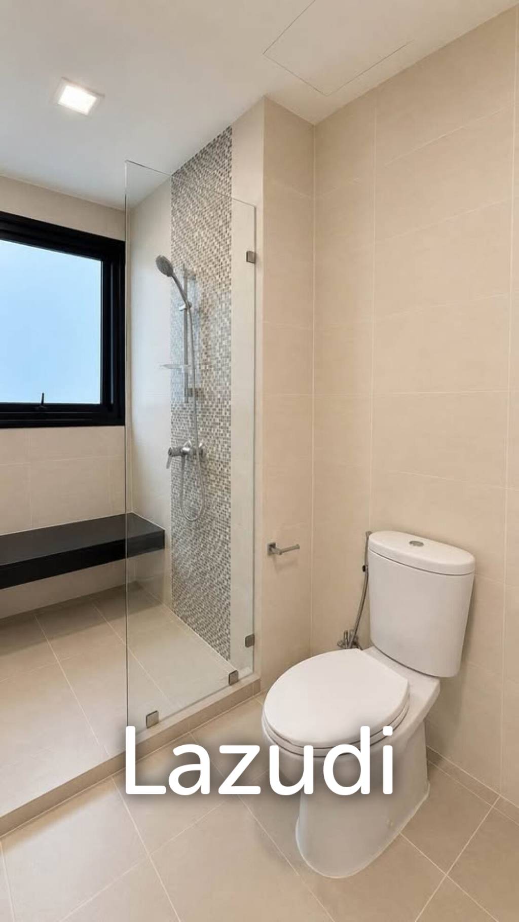 35 sqm condo on 14th floor at Condolette Midst Rama 9 Huai Khwang Bangkok