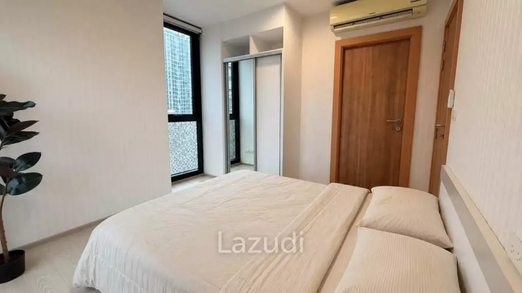 35 sqm condo on 14th floor at Condolette Midst Rama 9 Huai Khwang Bangkok