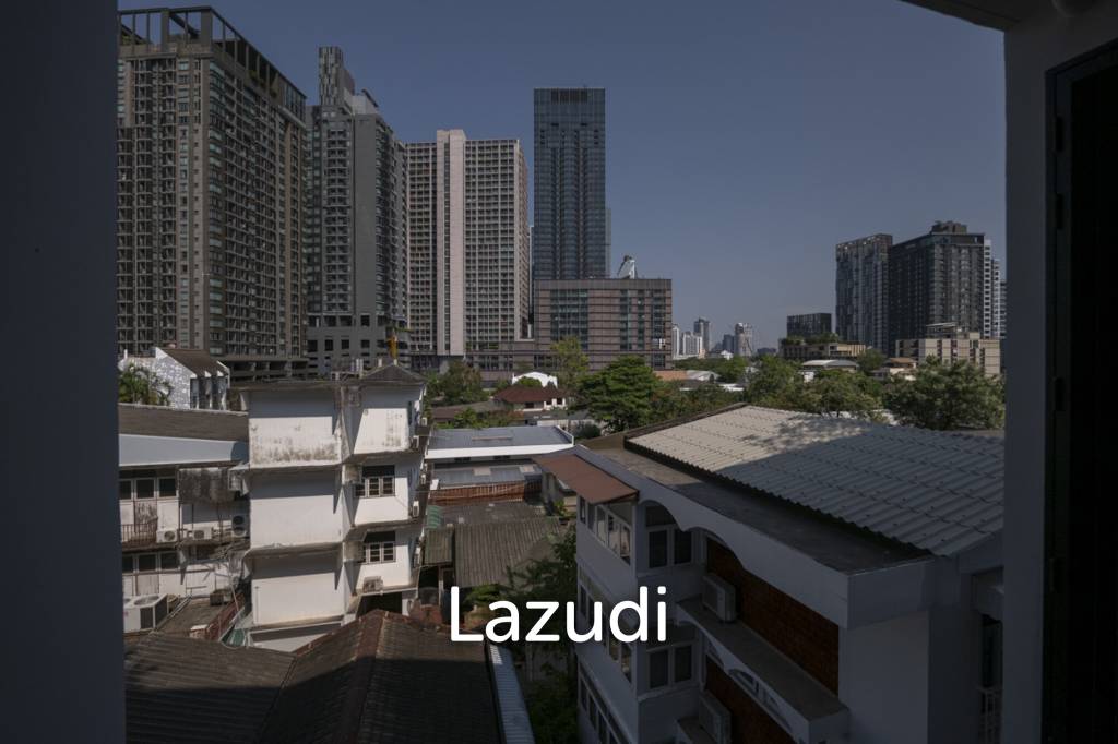 87.5 sqm modern 2-bed condo on 7th floor at Via 34 Khlong Toei Bangkok