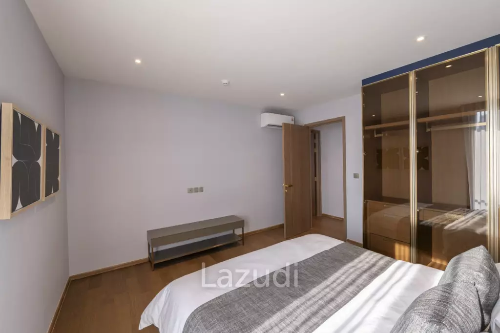 146 sqm modern 3 bedroom condo on 5th floor in Khlong Toei Bangkok