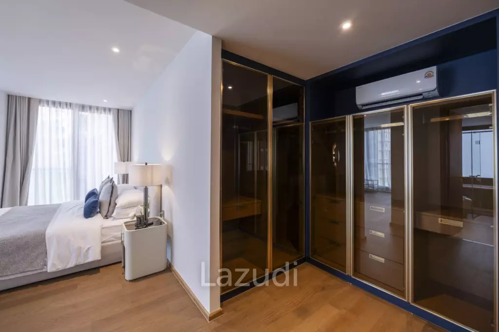 146 sqm modern 3 bedroom condo on 5th floor in Khlong Toei Bangkok