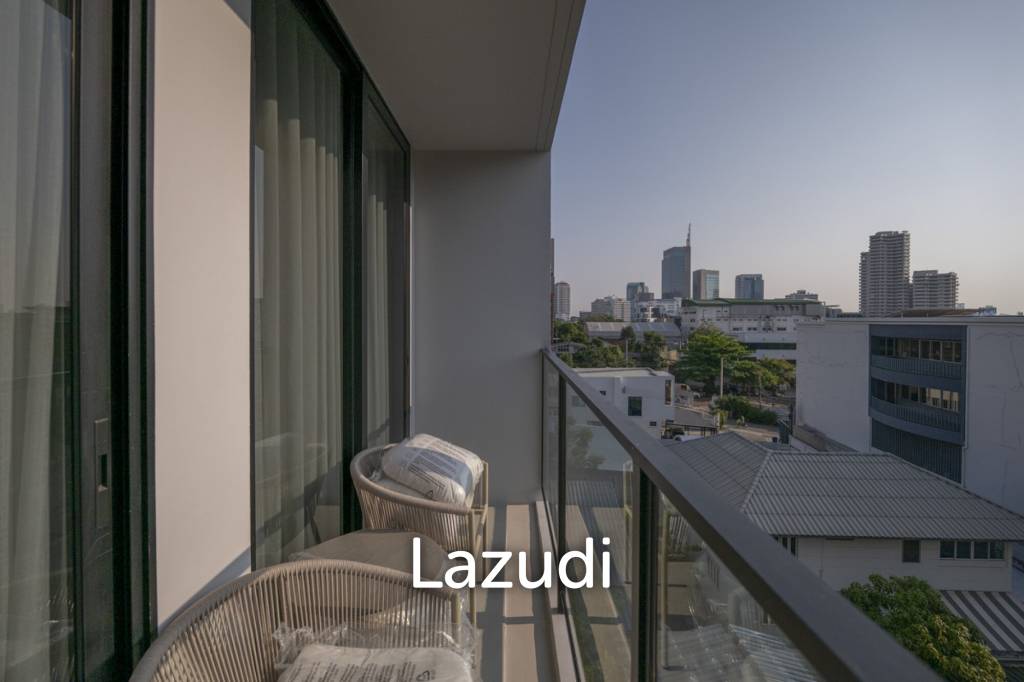 146 sqm modern 3 bedroom condo on 5th floor in Khlong Toei Bangkok