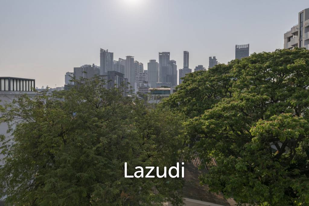 146 sqm modern 3 bedroom condo on 5th floor in Khlong Toei Bangkok