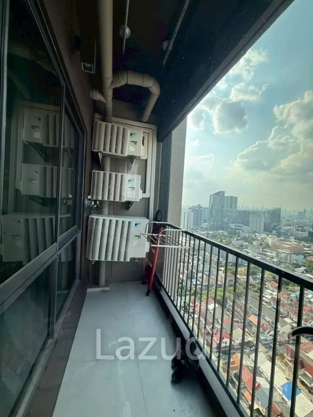 39 sqm high floor condo at Elio Del Nest Udomsuk Bangna Bangkok
