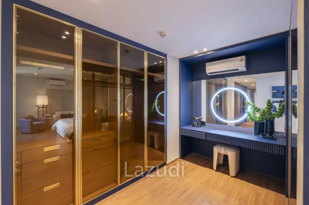125 sqm modern 2 bedroom condo on 5th floor in Khlong Toei Bangkok
