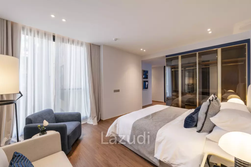 125 sqm modern 2 bedroom condo on 5th floor in Khlong Toei Bangkok