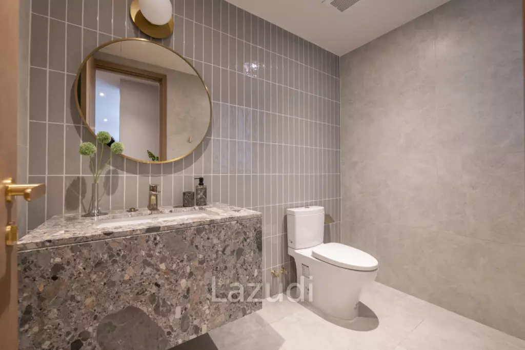 125 sqm modern 2 bedroom condo on 5th floor in Khlong Toei Bangkok