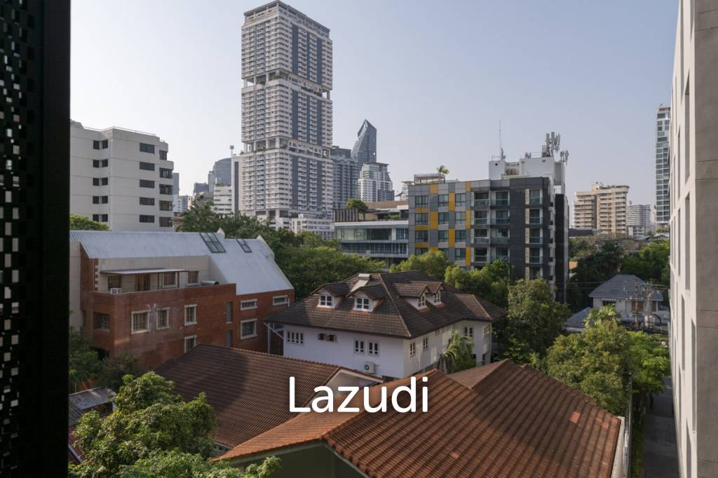 125 sqm modern 2 bedroom condo on 5th floor in Khlong Toei Bangkok