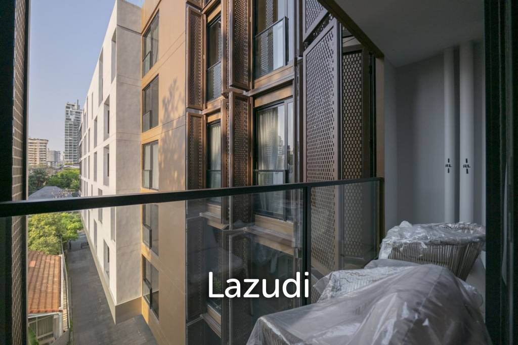 125 sqm modern 2 bedroom condo on 5th floor in Khlong Toei Bangkok