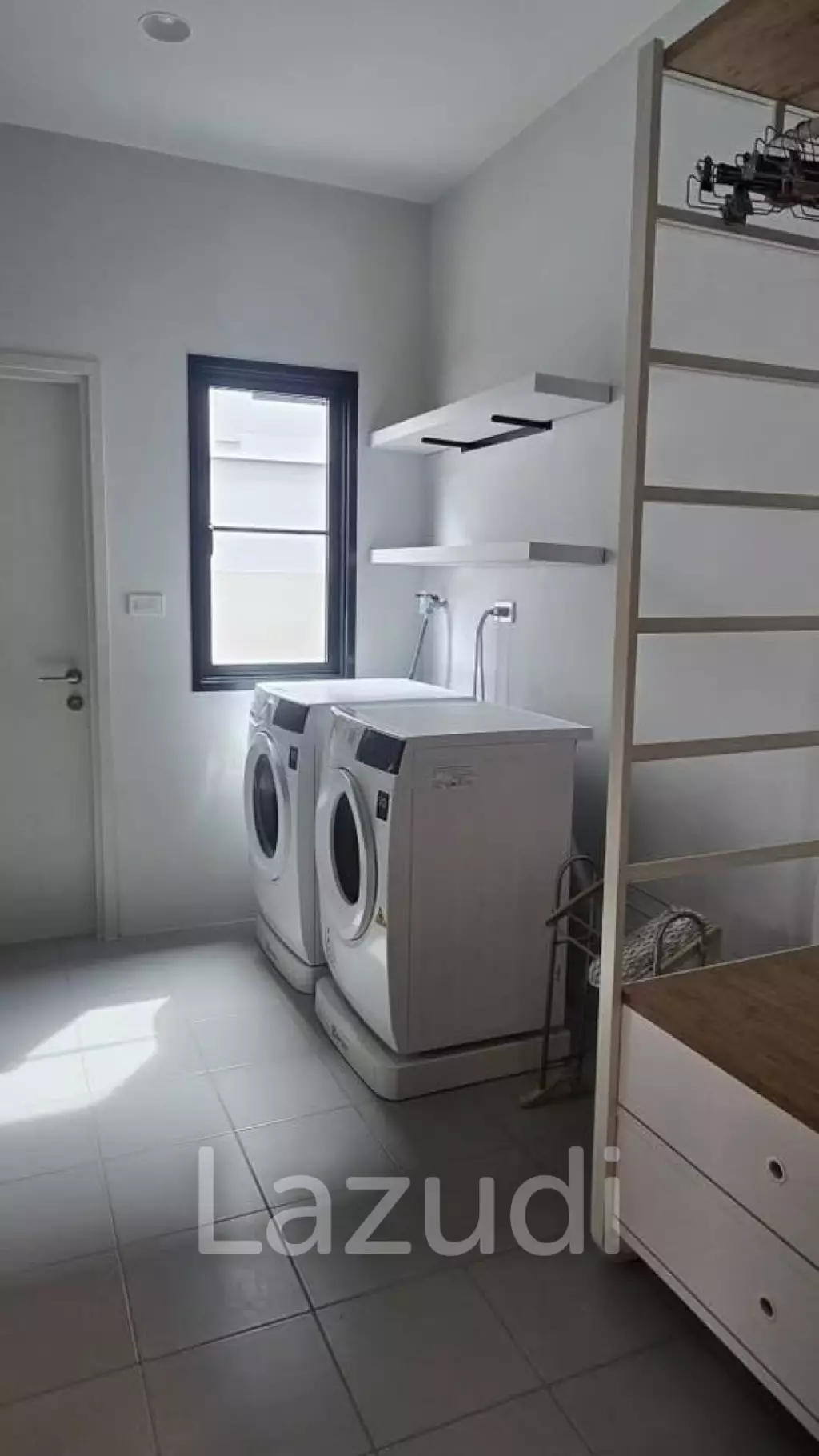 Luxury 4-Bedroom House for Rent Near BISP in Koh Kaew
