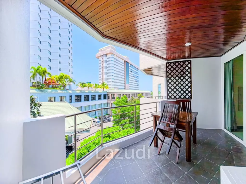 Jomtien Plaza Residence for Rent Spacious Studio Apartment