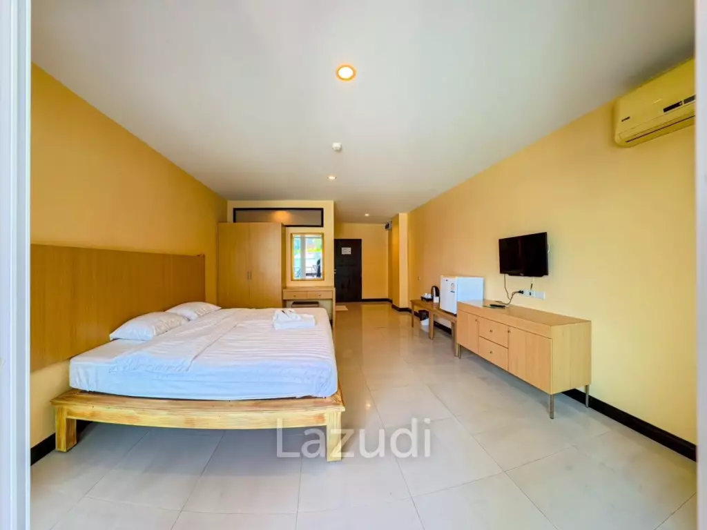 Jomtien Plaza Residence for Rent Spacious Studio Apartment