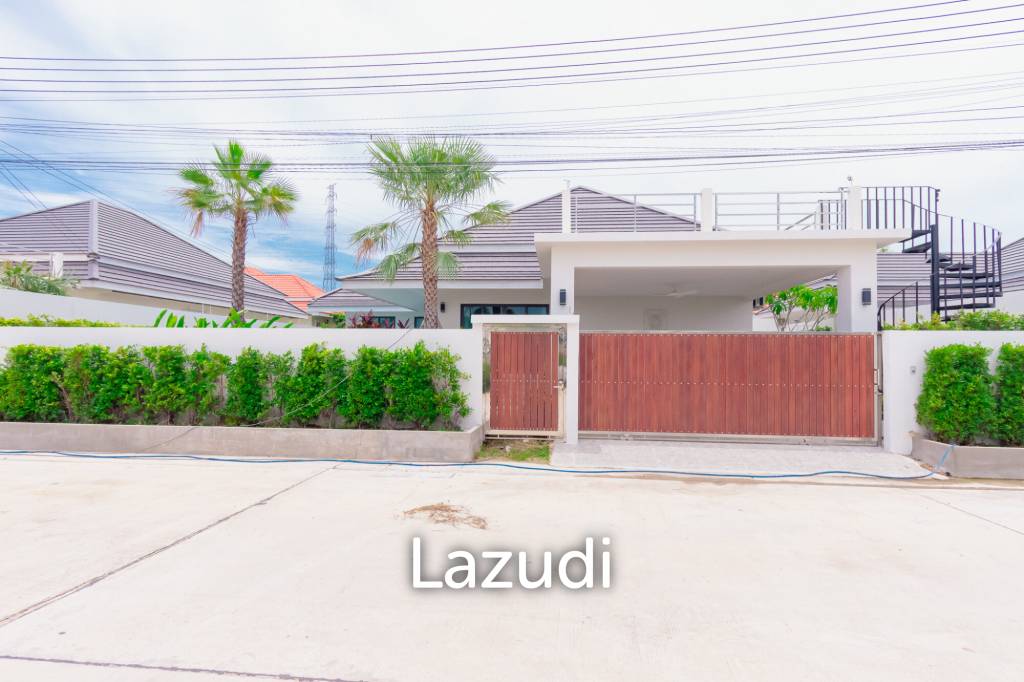 Modern 227 sqm Pool Villa in Villa Vista Thap Tai Hua Hin