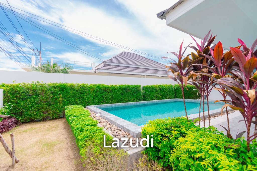 Modern 227 sqm Pool Villa in Villa Vista Thap Tai Hua Hin