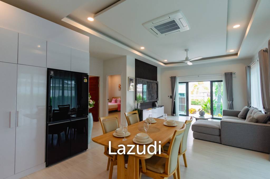 Modern 227 sqm Pool Villa in Villa Vista Thap Tai Hua Hin