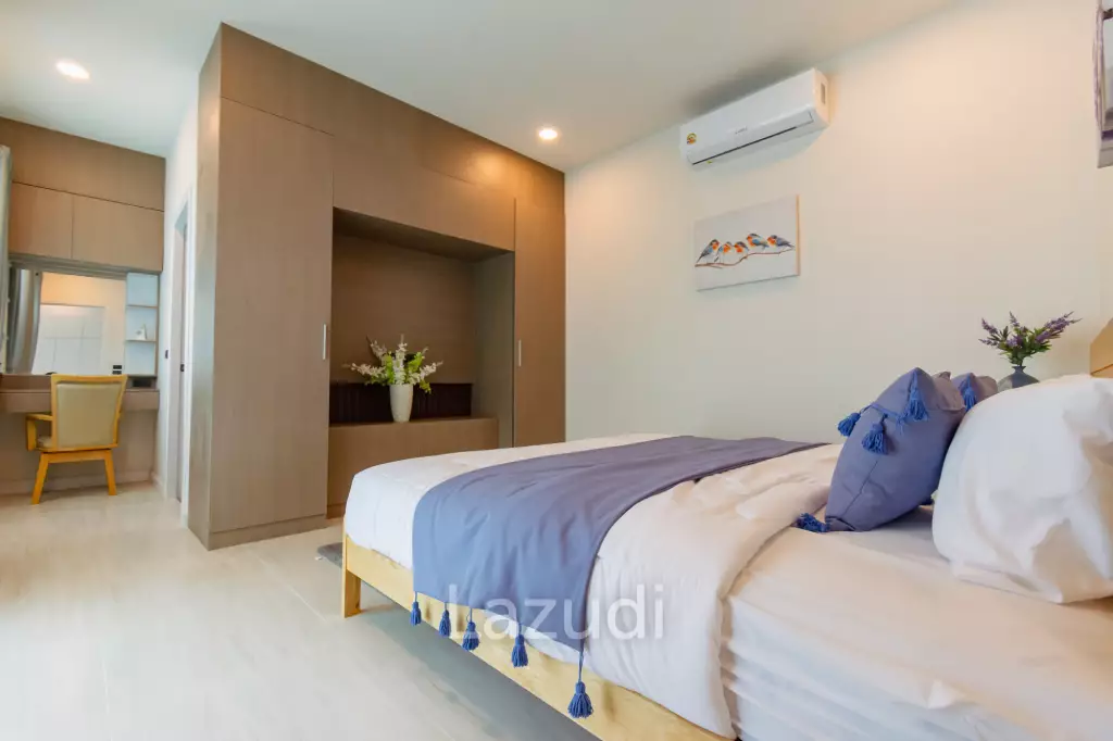 Modern 227 sqm Pool Villa in Villa Vista Thap Tai Hua Hin