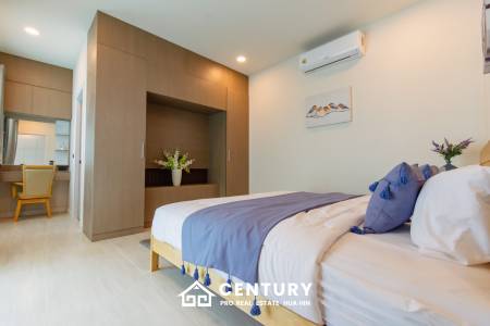 Modern 227 sqm Pool Villa in Villa Vista Thap Tai Hua Hin