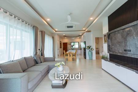 Modern 227 sqm Pool Villa in Villa Vista Thap Tai Hua Hin