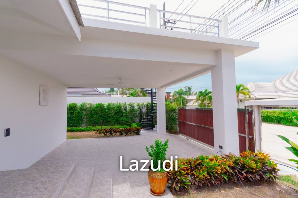 Modern 227 sqm Pool Villa in Villa Vista Thap Tai Hua Hin