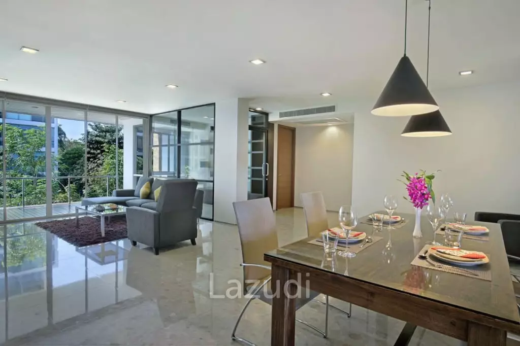 199 sqm condo on 3rd floor in Phra Khanong Bangkok