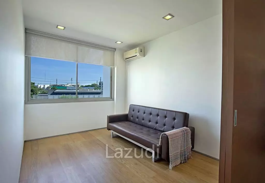 199 sqm condo on 3rd floor in Phra Khanong Bangkok