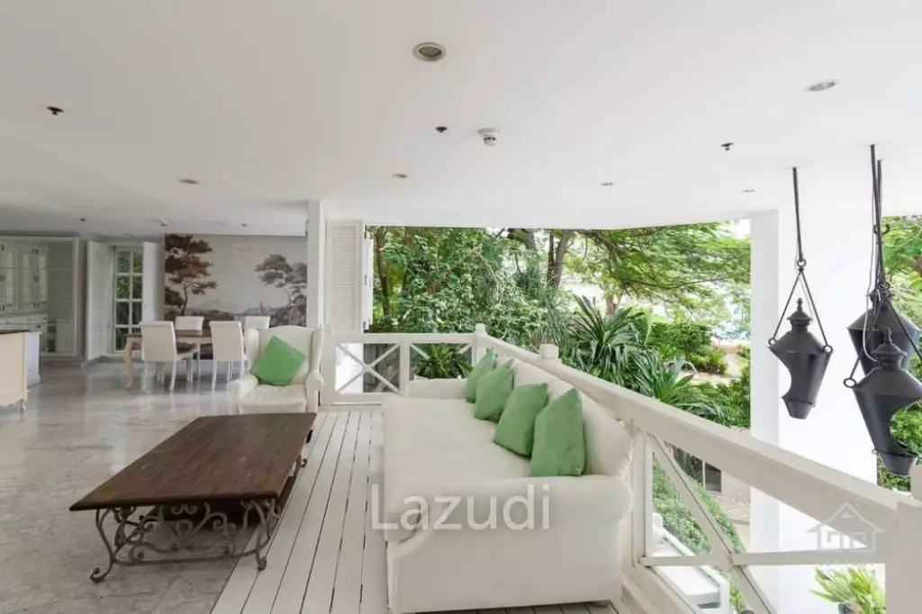 42 sqm Sea-View 1-Bed Condo at Boathouse Hua Hin