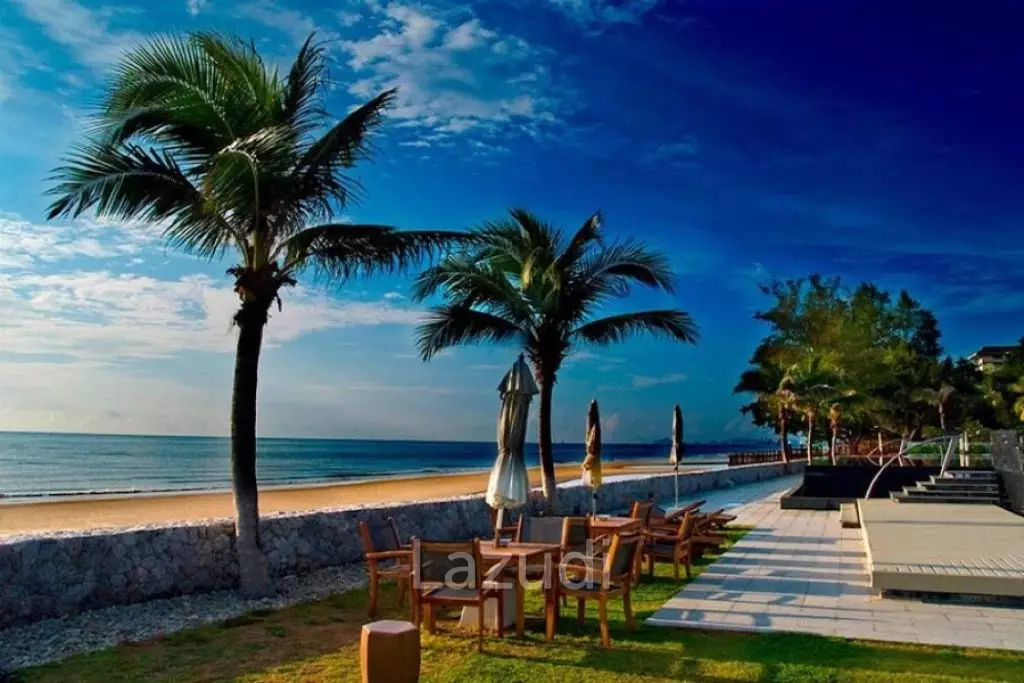 42 sqm Sea-View 1-Bed Condo at Boathouse Hua Hin
