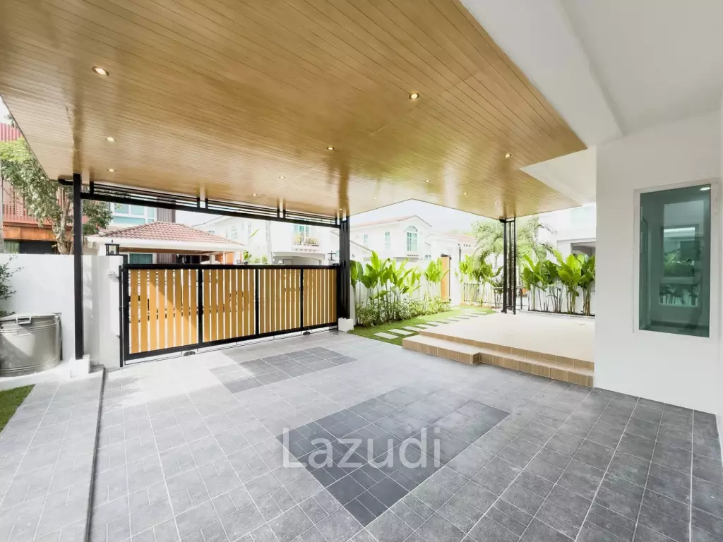 2-Storey Detached House for Sale in Koh Kaew
