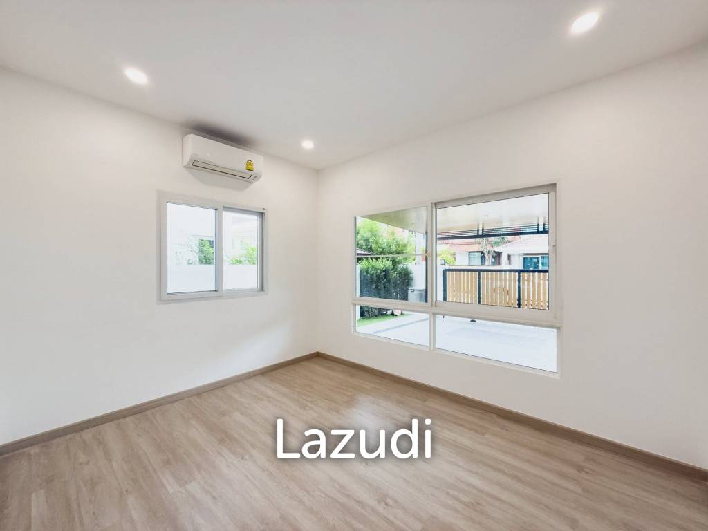 2-Storey Detached House for Sale in Koh Kaew