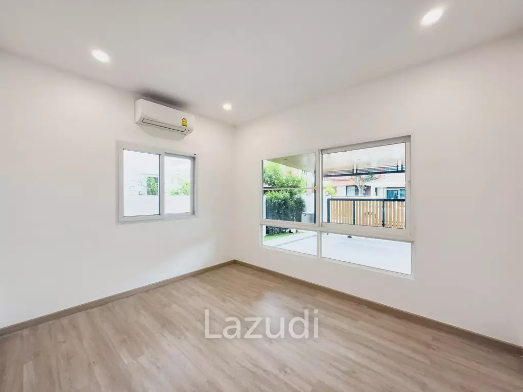 2-Storey Detached House for Sale in Koh Kaew