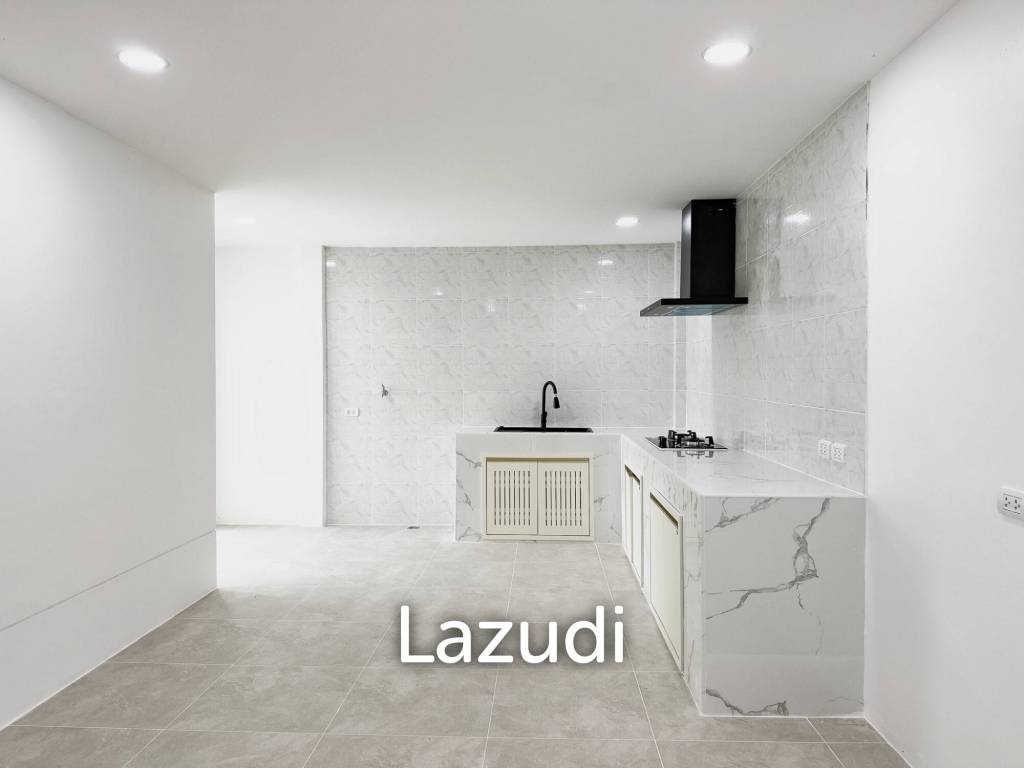 2-Storey Detached House for Sale in Koh Kaew