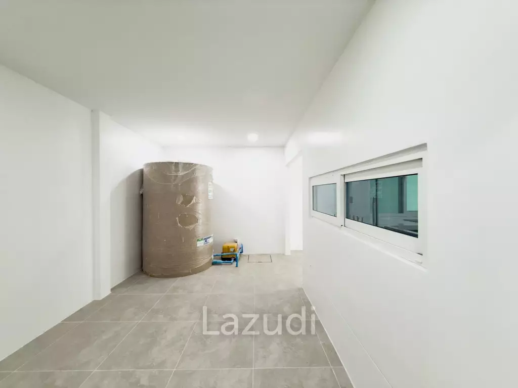 2-Storey Detached House for Sale in Koh Kaew